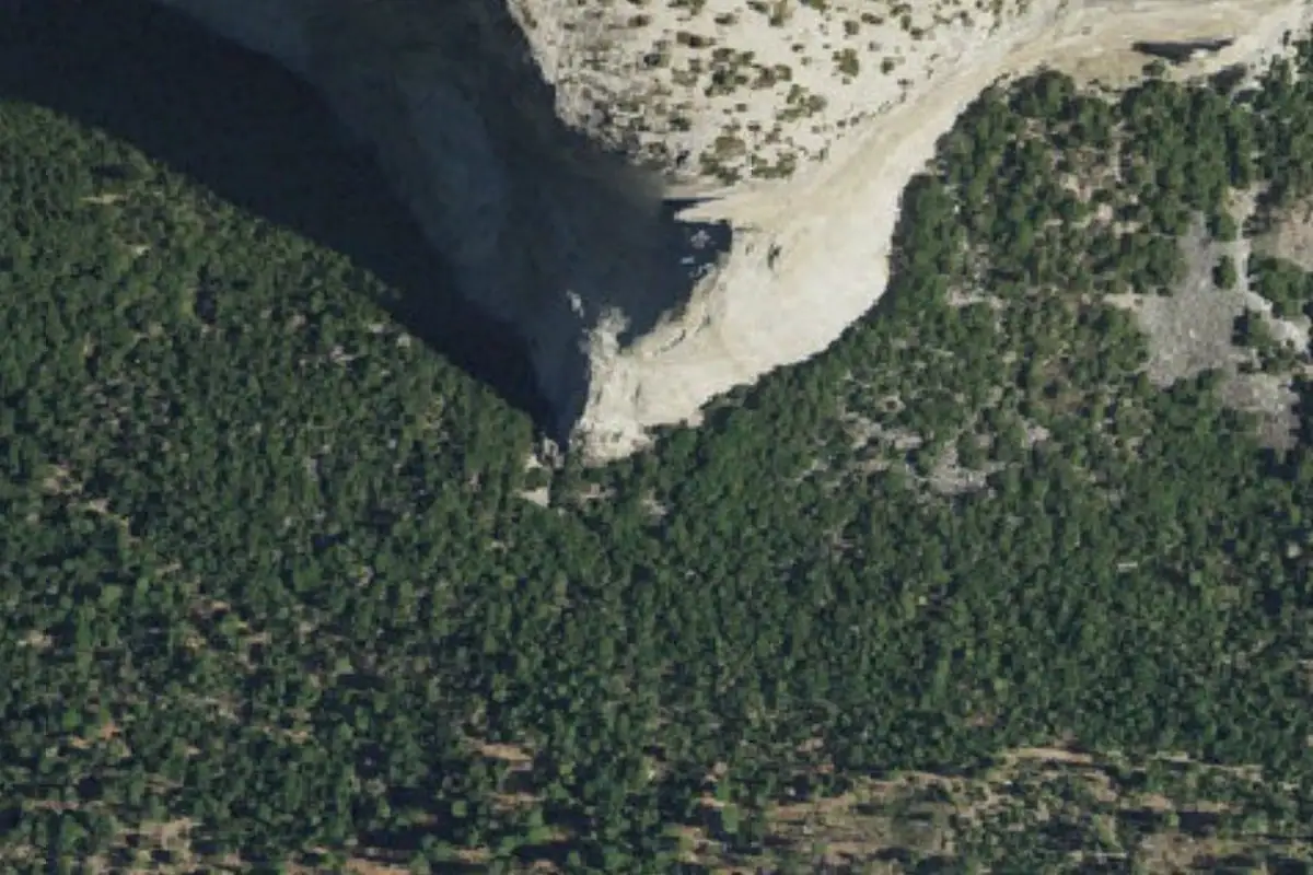 Aerial photo of the 1. Base Routes area