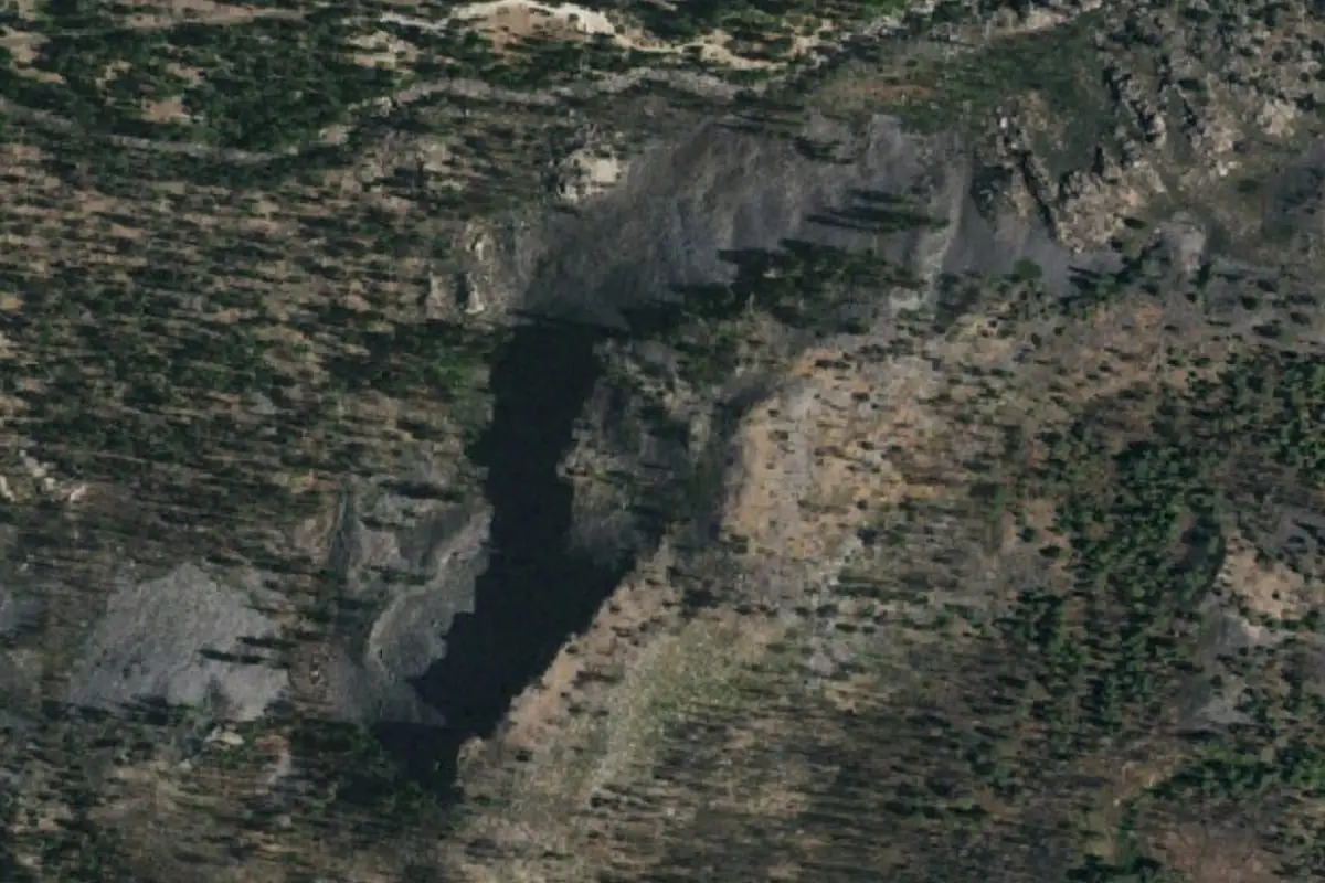Aerial photo of the Columns of the Giants area