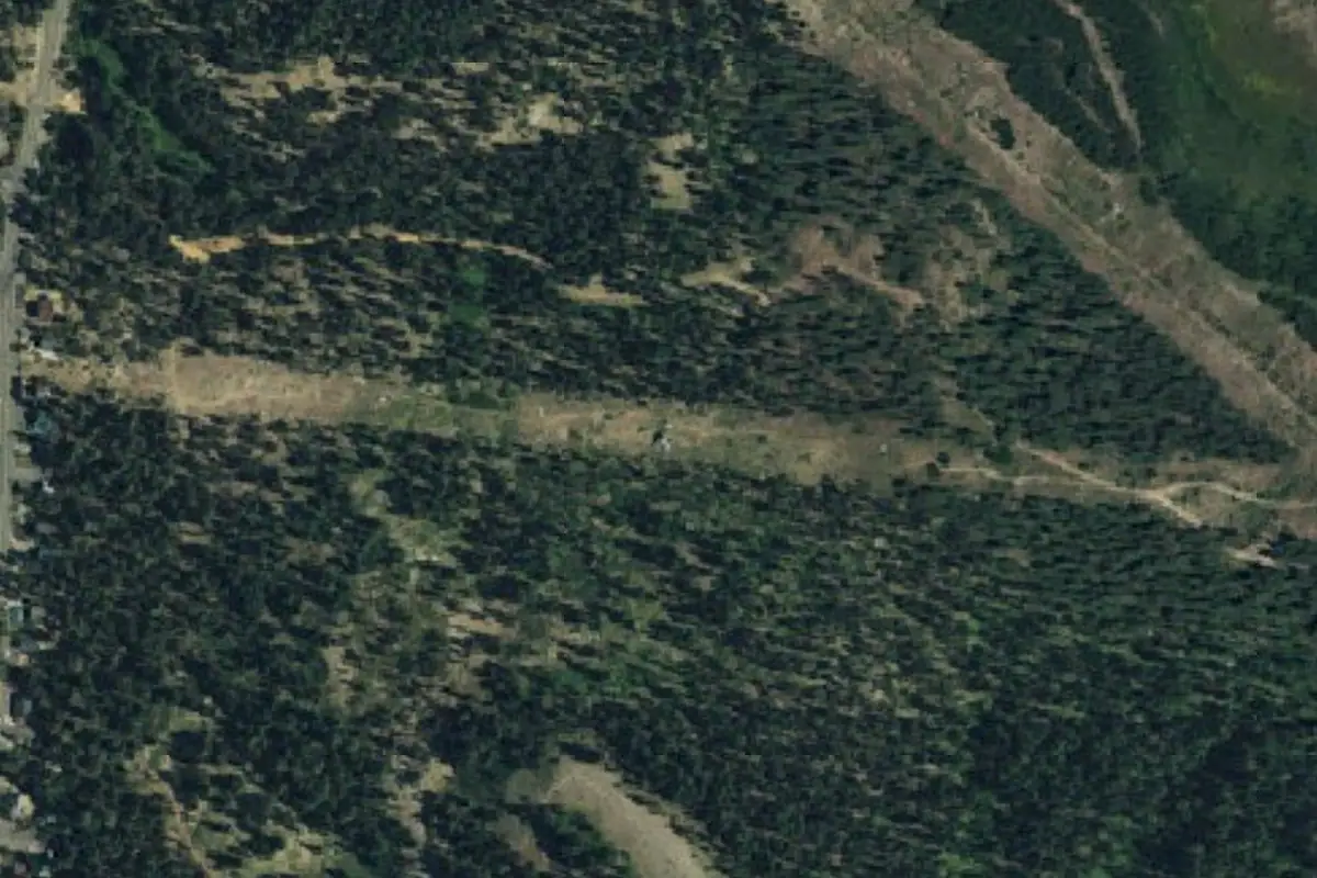 Foto aérea de la zona de Serene Lakes Area
