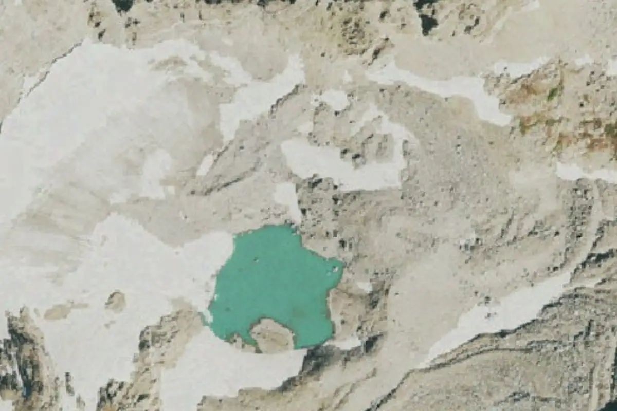 Aerial photo of the Arapahoe Peaks area