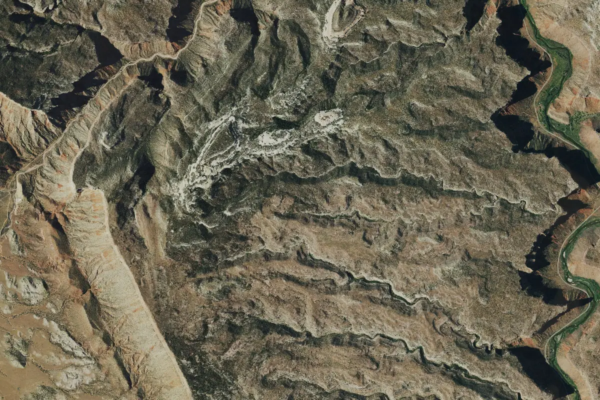 Foto aérea de la zona de Salt Creek Canyon/Sinbad Valley