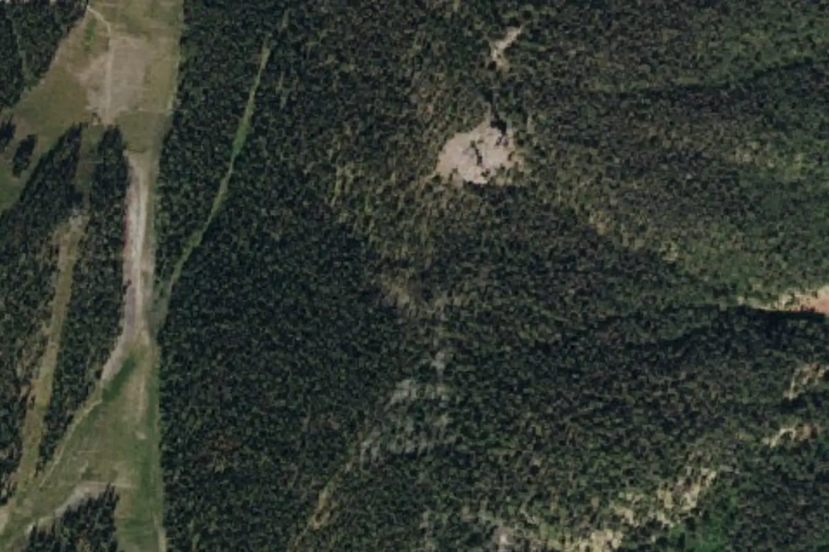 Foto aérea de la zona de Wasatch Mountain Walls