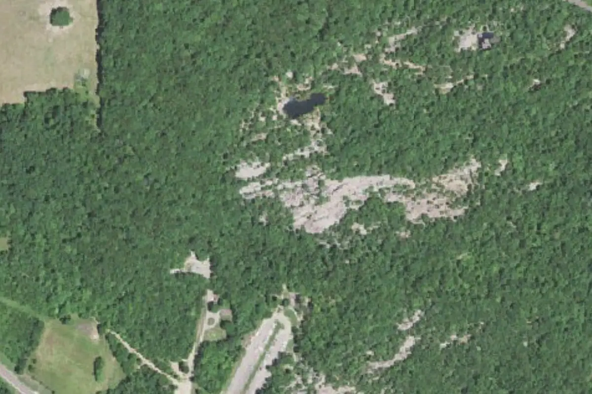 Foto aérea de la zona de F: The Herd and The Den