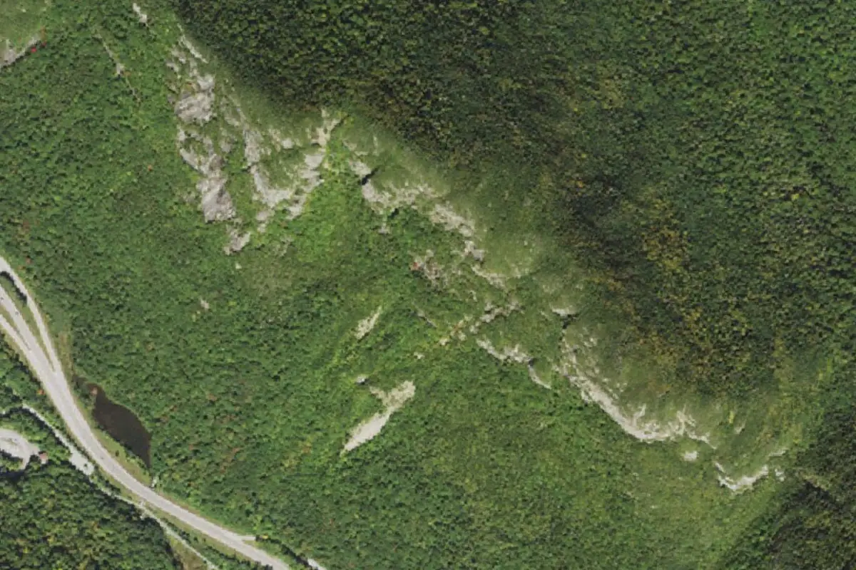 Aerial photo of the Hounds Hump Ridge (Eaglet etc) area