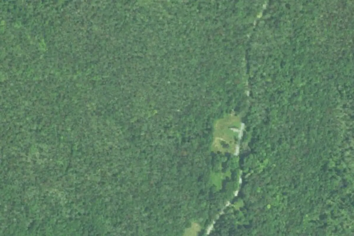 Foto aérea de la zona de The Hillsdale Boulders
