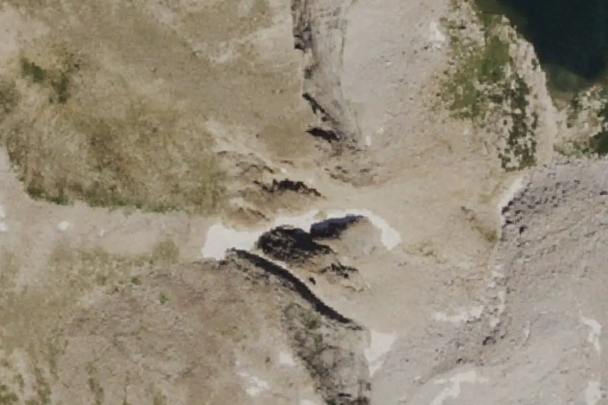 Aerial photo of the Leg Lake area